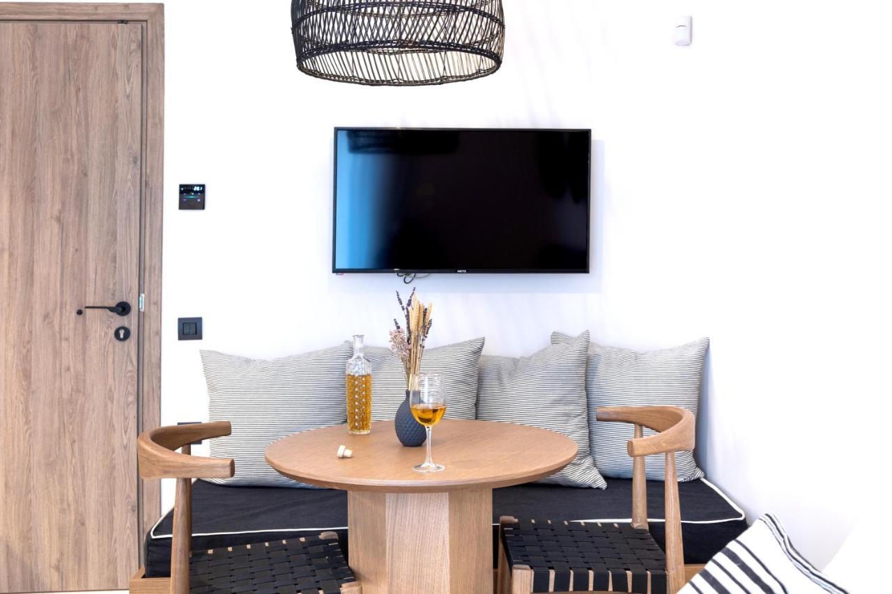 Appartement Elmaral Living Experience "Adults Only" à Agia Pelagia  Extérieur photo